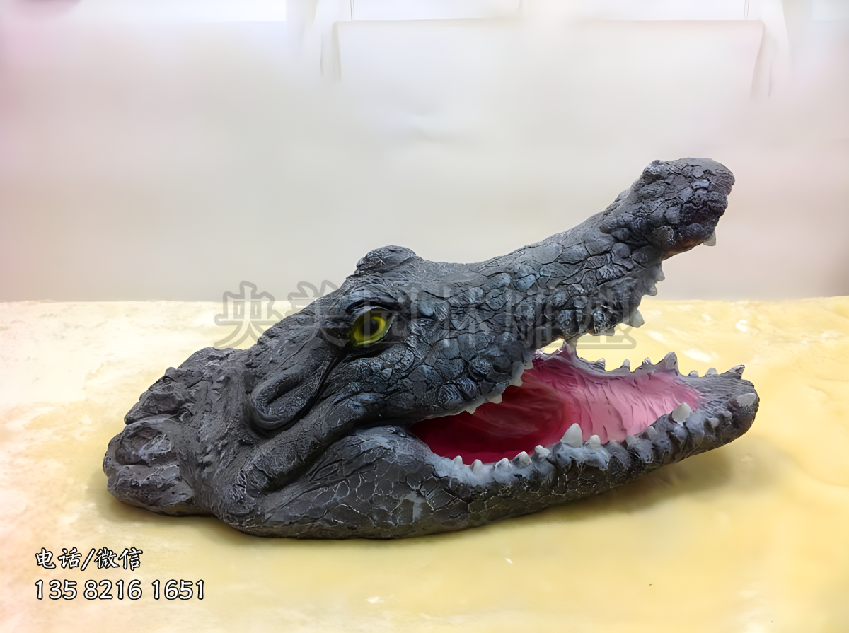 仿真鱷魚頭雕塑