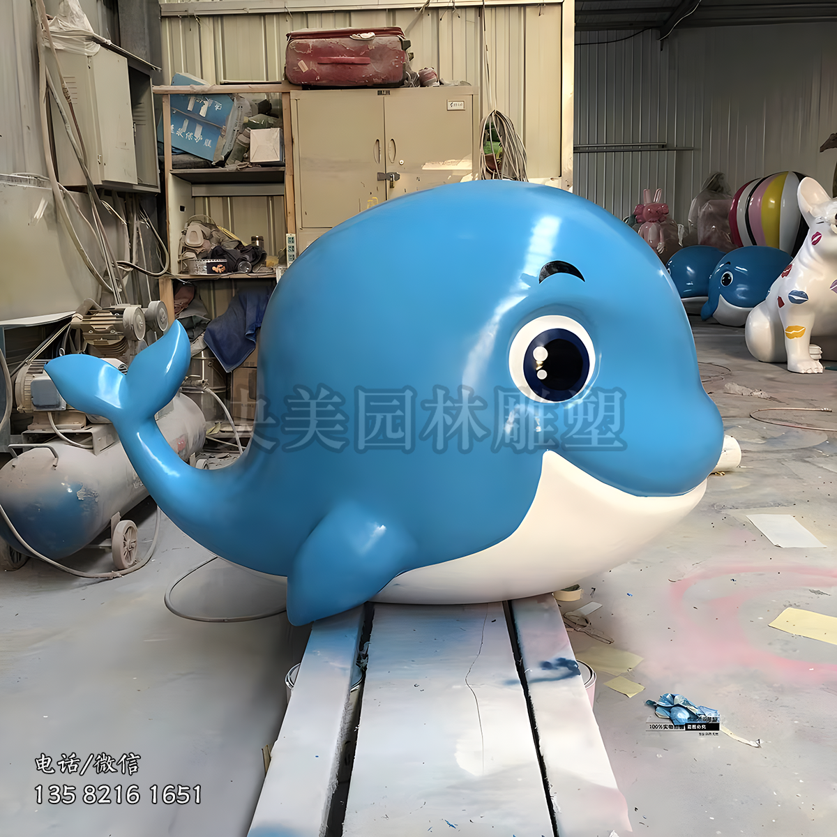 卡通鯨魚造型雕塑