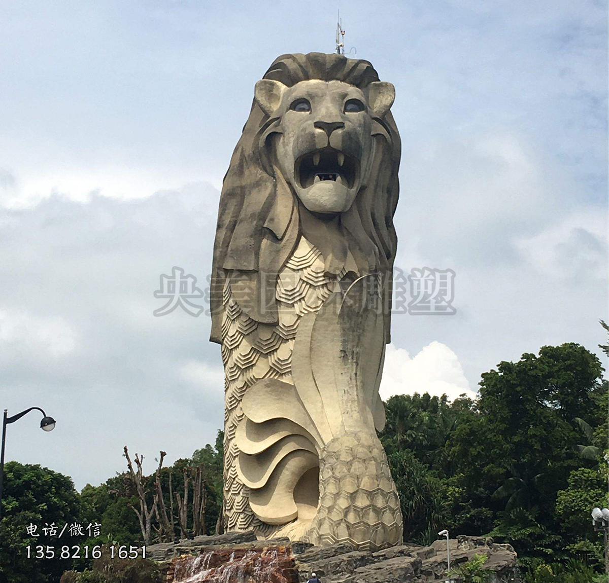 大型石雕魚尾獅雕塑