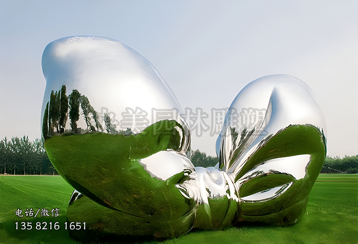 鏡面不銹鋼蝴蝶結(jié)雕塑