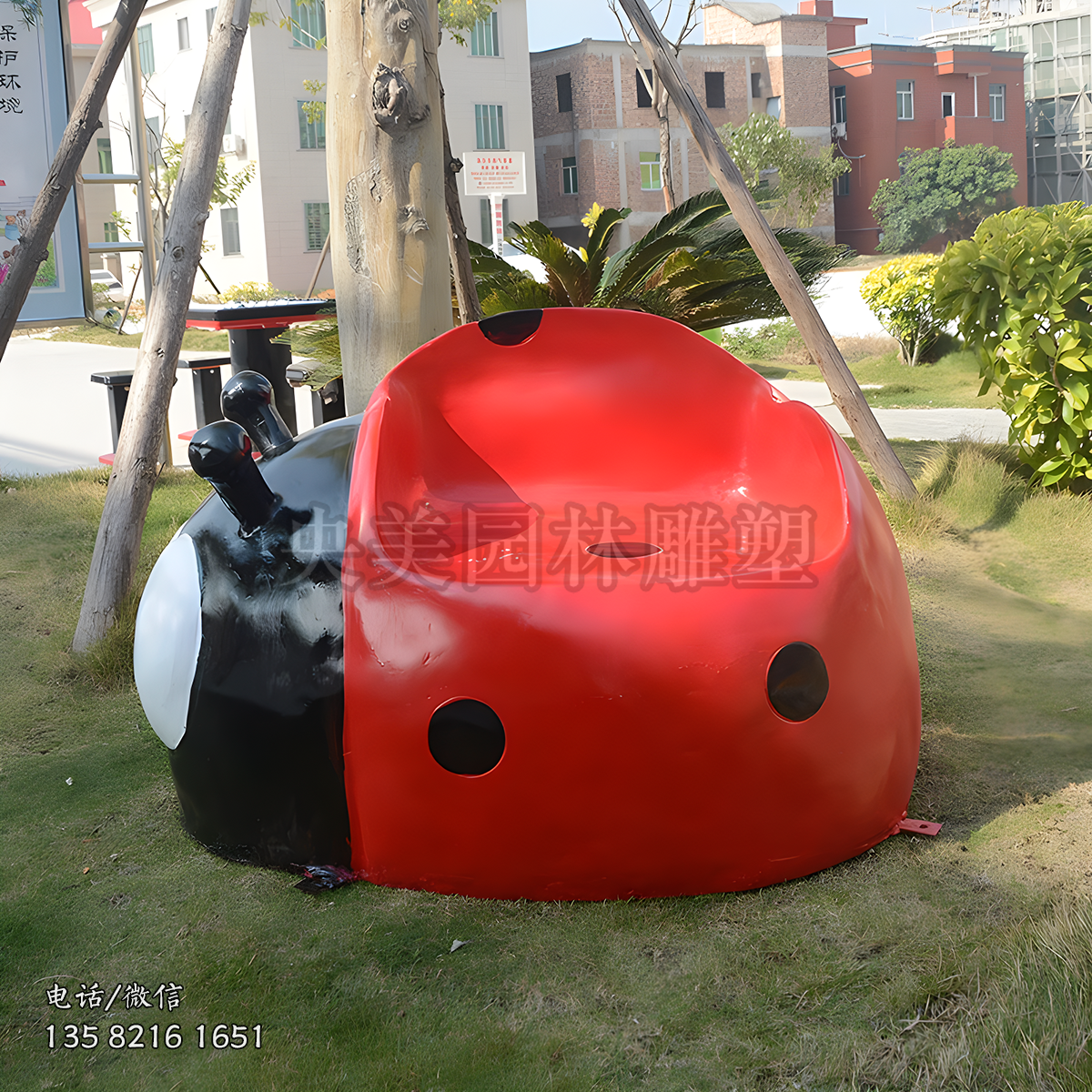 擺放的座椅玻璃鋼彩繪瓢蟲(chóng)雕塑