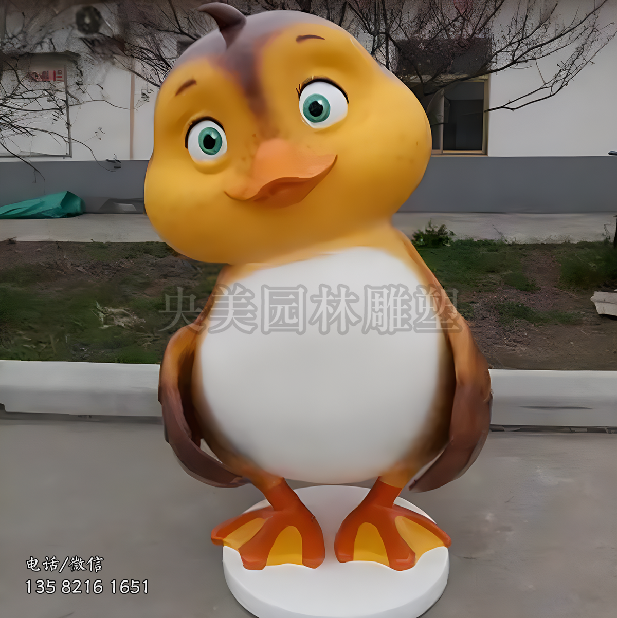 歪頭鴨子卡通雕塑