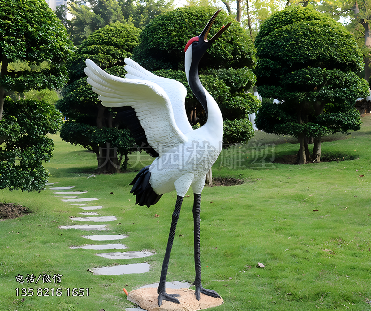 昂頭玻璃鋼仿真仙鶴雕塑