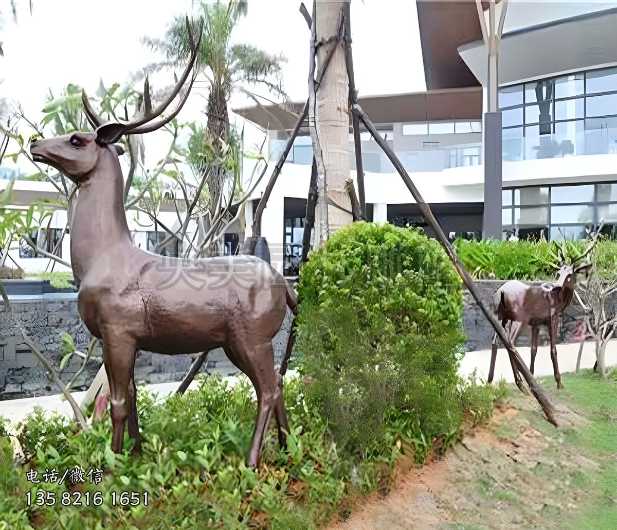 玻璃鋼仿紫銅梅花鹿雕塑