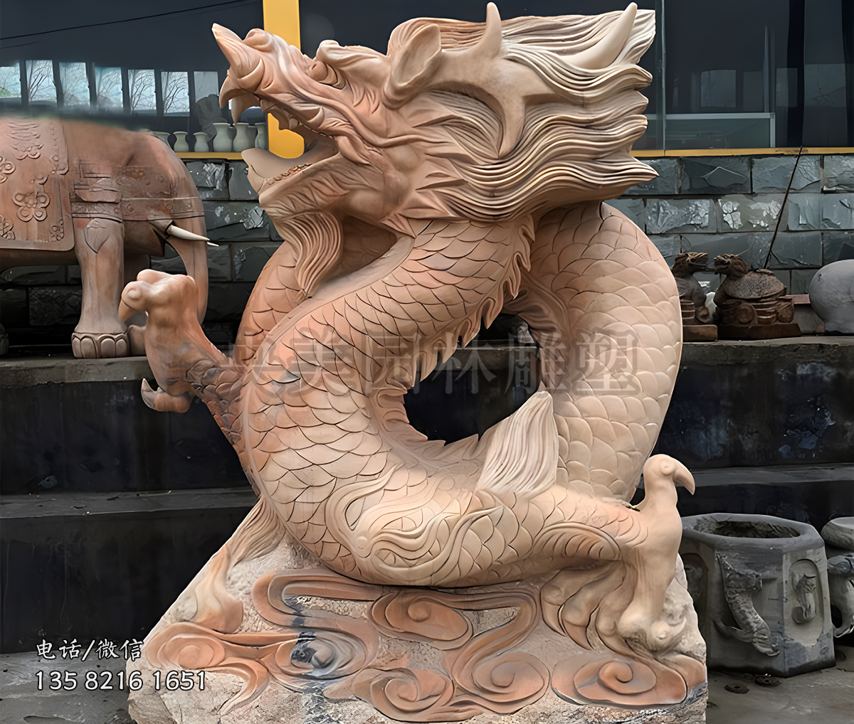 騰云的晚霞紅神龍石雕