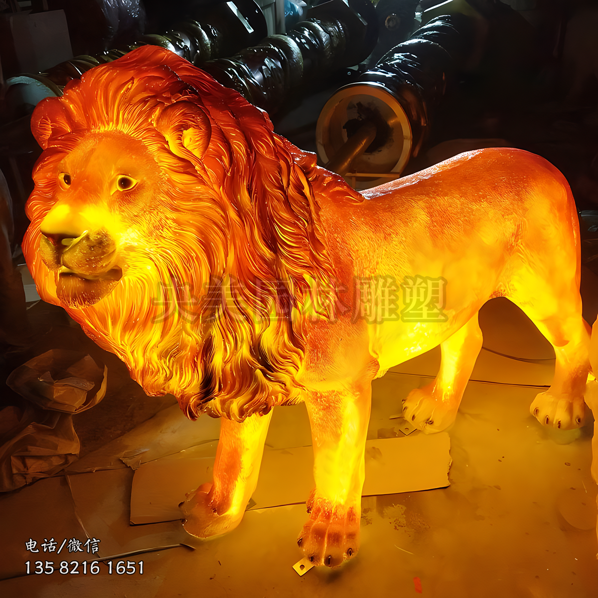 玻璃鋼透明發(fā)光獅子雕塑