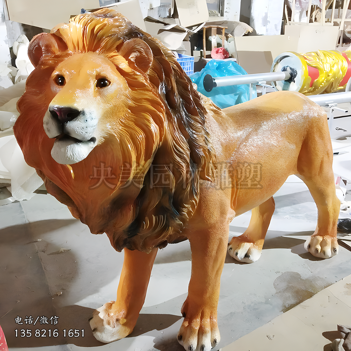 雄獅子玻璃鋼仿真動(dòng)物雕塑