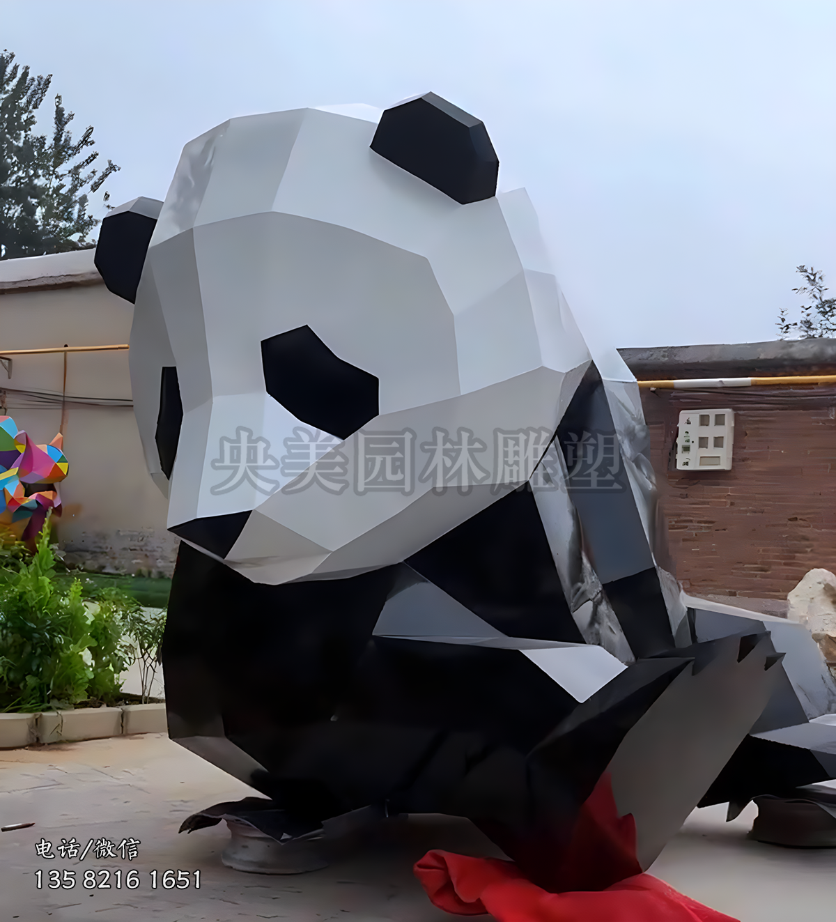 不銹鋼切面熊貓雕塑