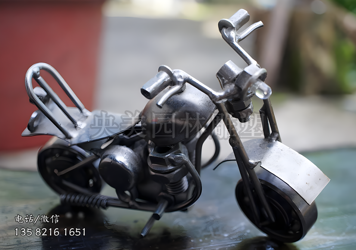 鐵藝摩托車(chē)雕塑擺件