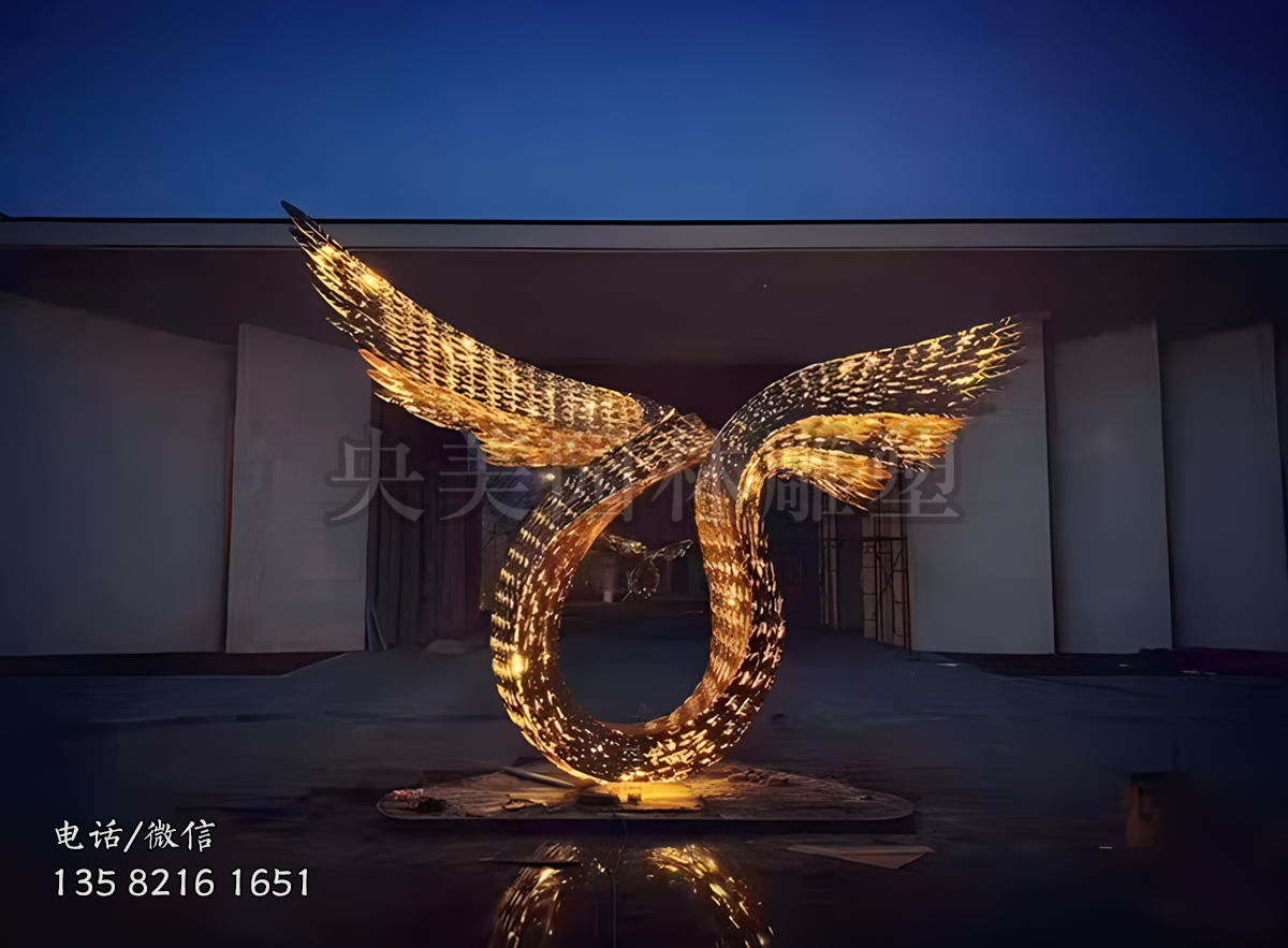 不銹鋼透光創(chuàng)意翅膀雕塑
