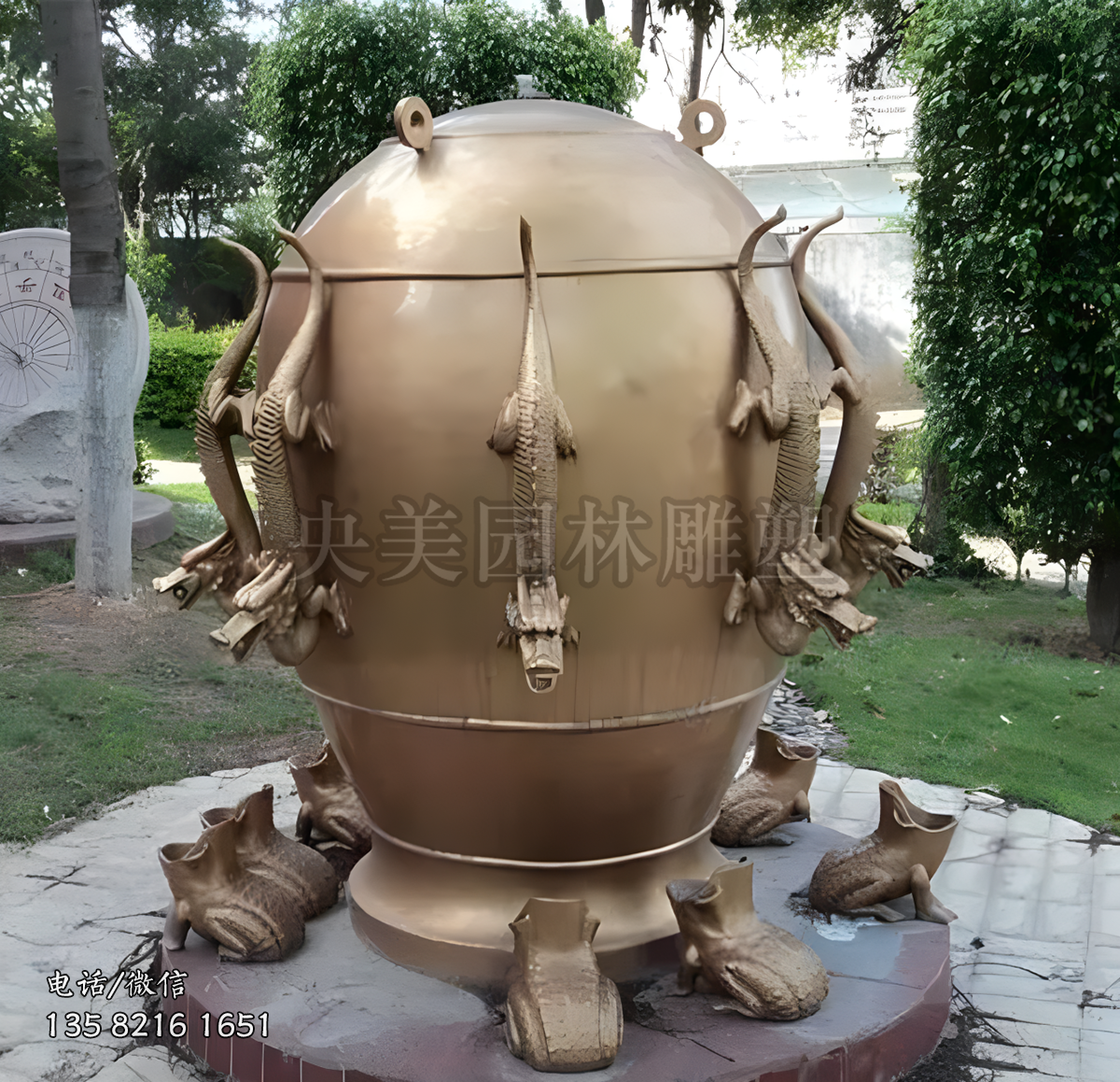 黃銅鑄造地動(dòng)儀雕塑擺件