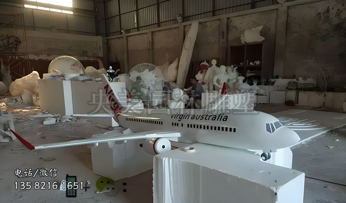 玻璃鋼航天飛機(jī)景觀雕塑