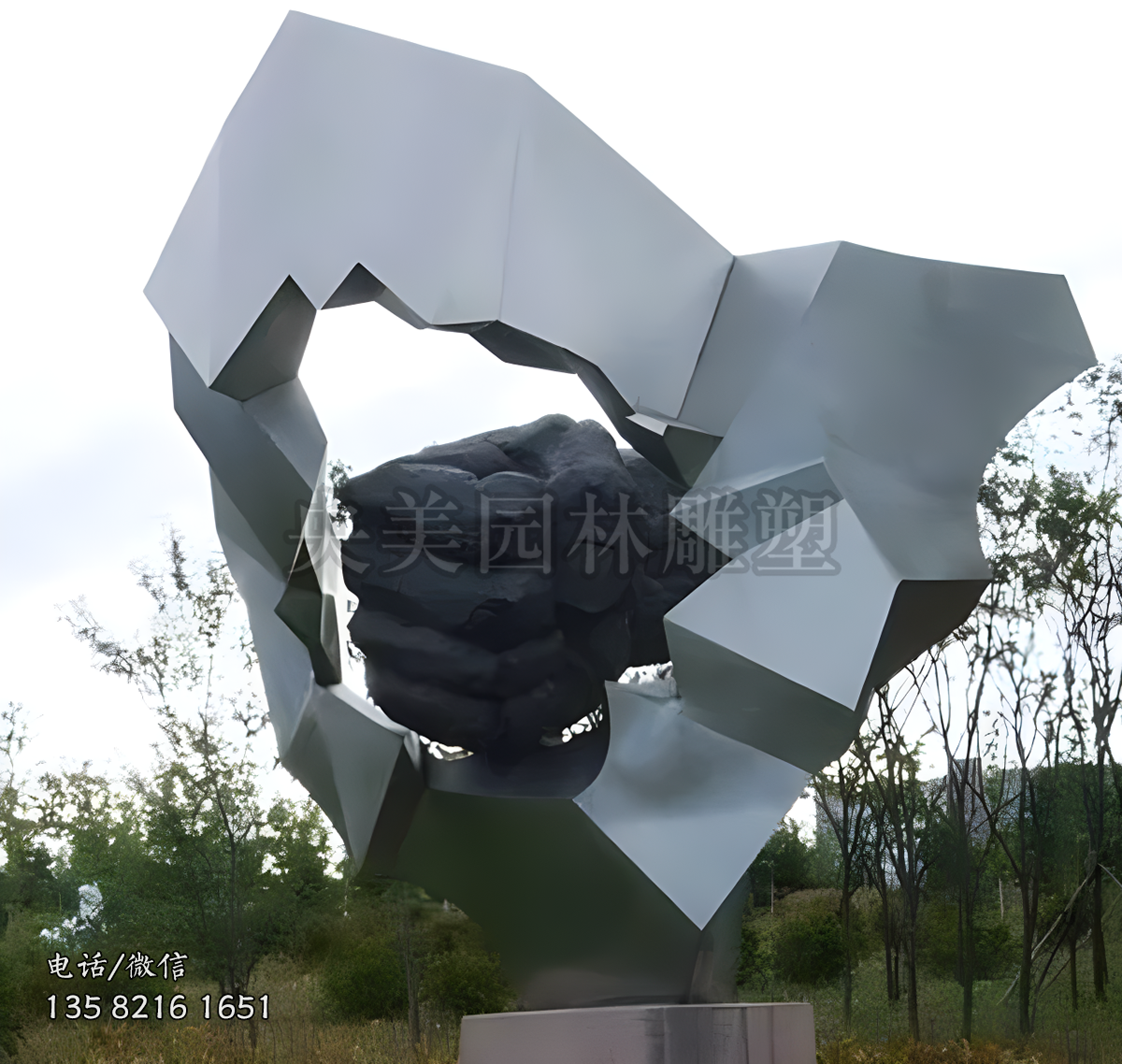 重拳出擊不銹鋼廉政主題景觀雕塑